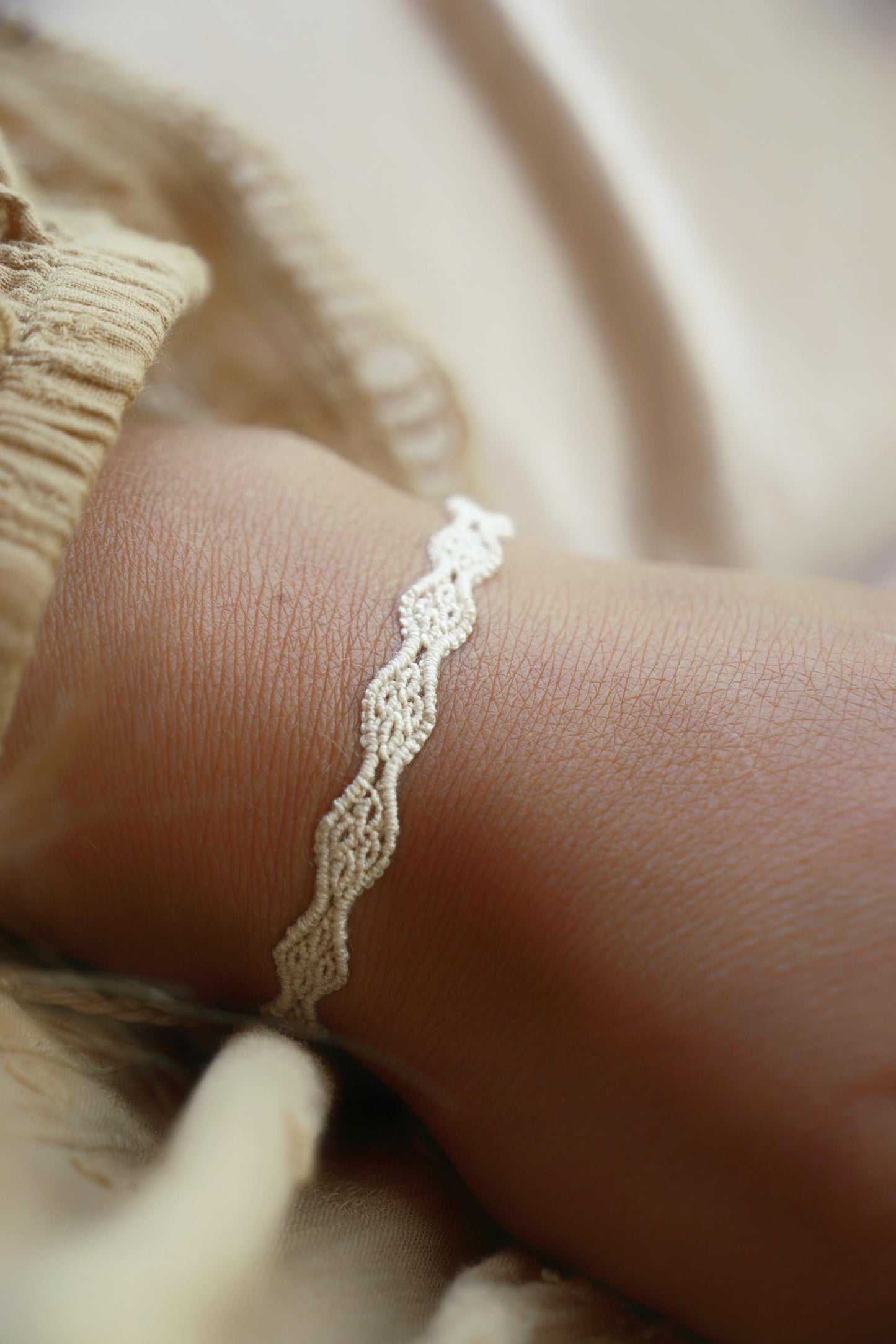 Bracelet Réglable en Micro Macramé Minimalisme Unisexe - Coton & Astrance