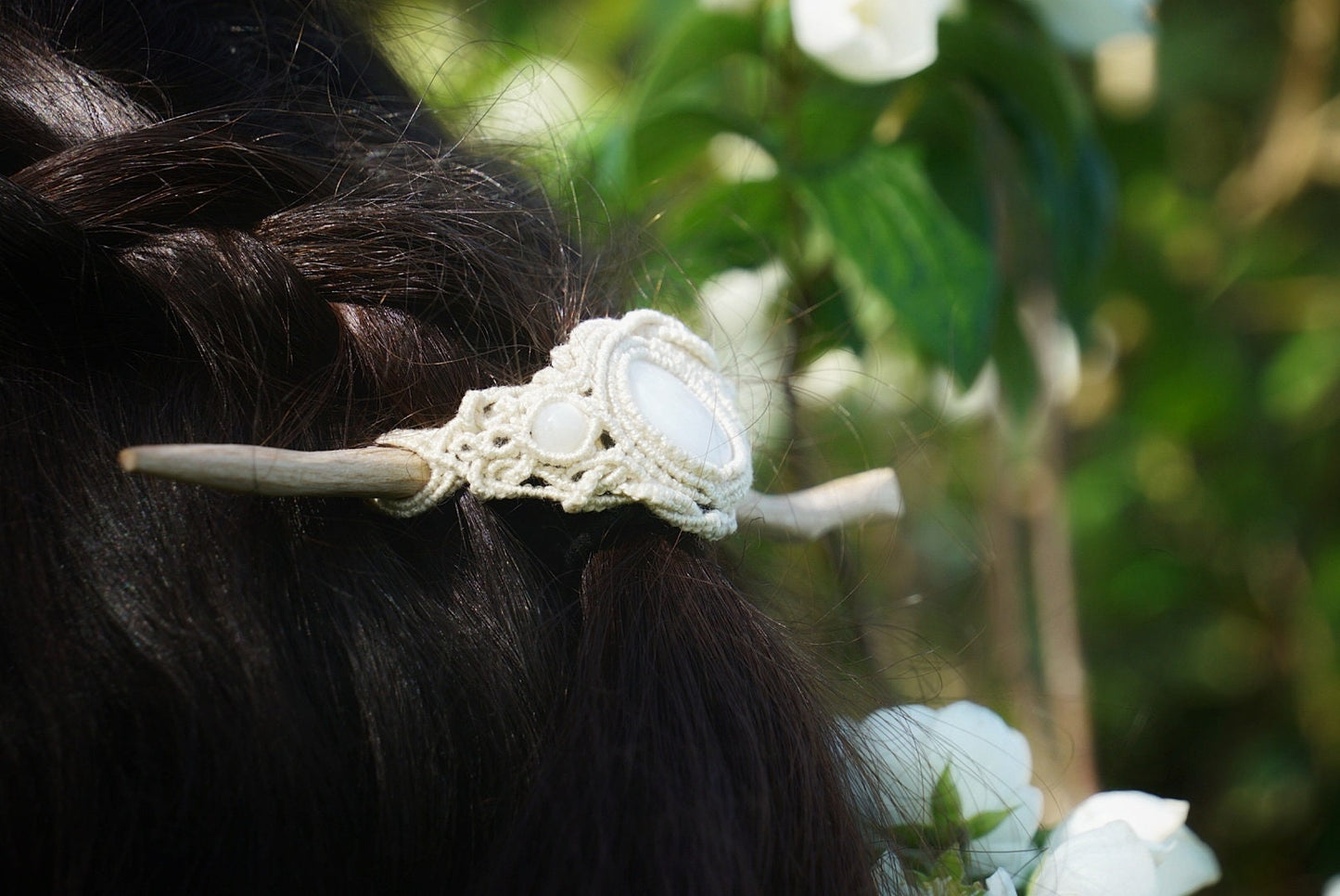 Barrette à Cheveux Macramé et Épingle à Cheveux en Bois de Frêne et Nacre - Coton & Astrance