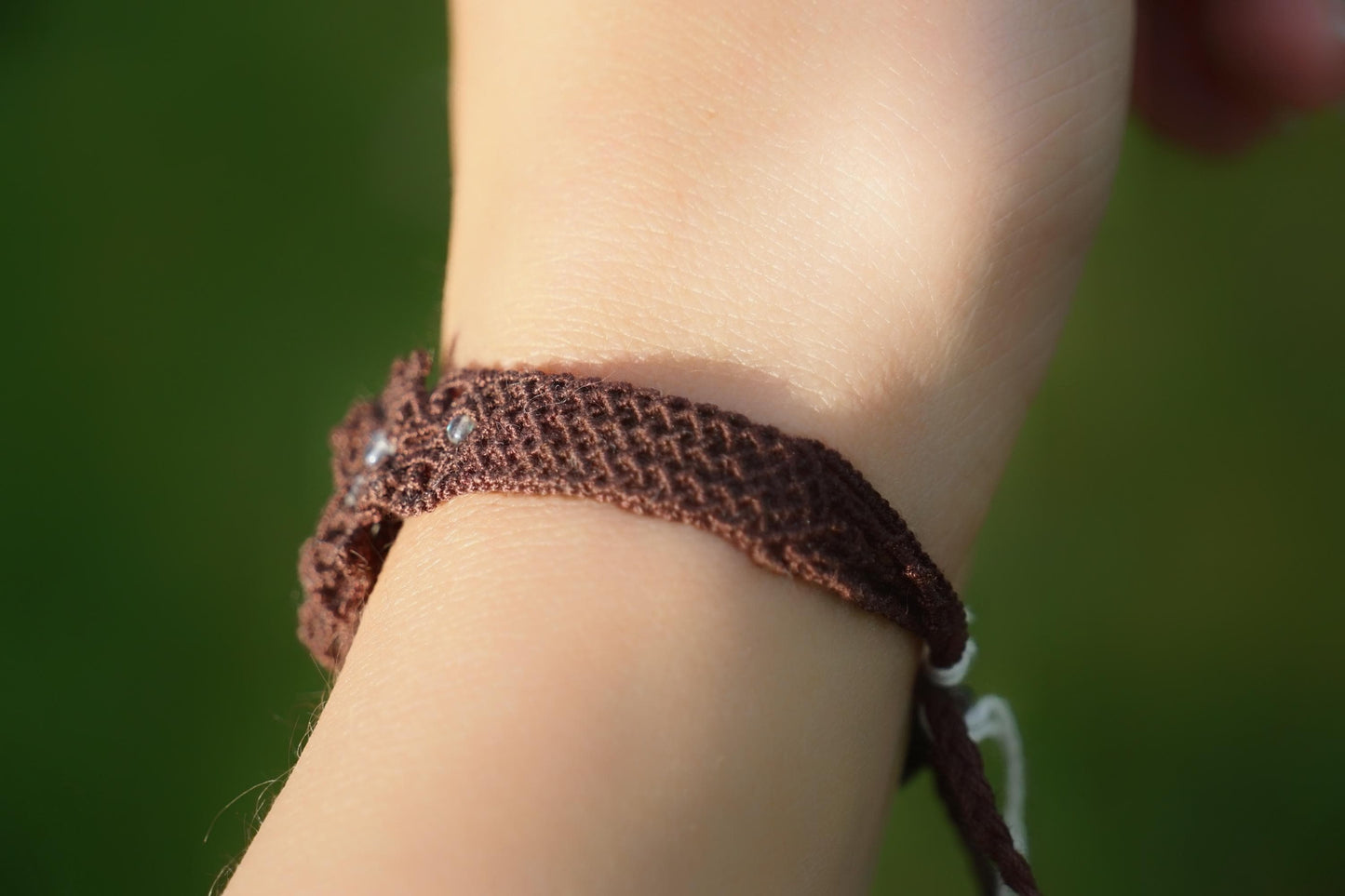 Bracelet manchette Micro Macramé Labradorite Blanche - Coton & Astrance