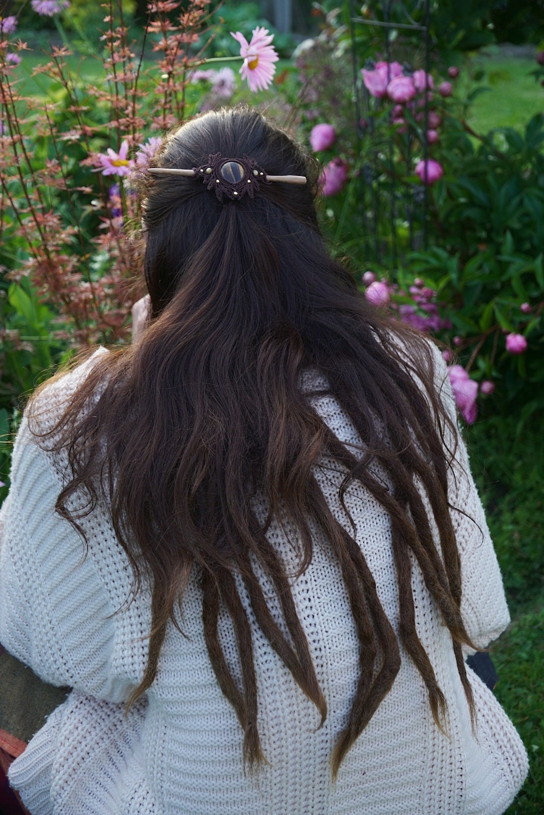 Barrette à Cheveux en Micro macramé Bois de Pommier et Œil de Tigre - Coton & Astrance