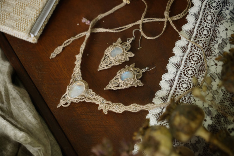 Parures et sets de bijoux assortis