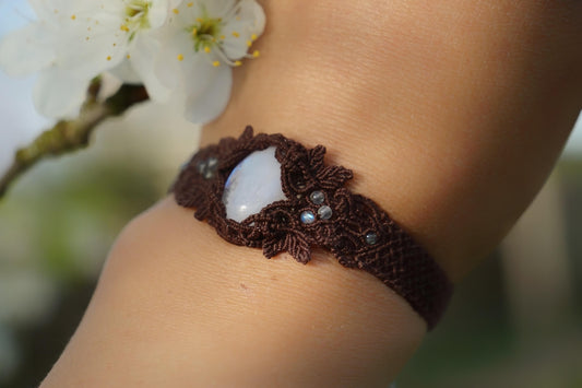 Bracelet manchette Micro Macramé Labradorite Blanche - Coton & Astrance