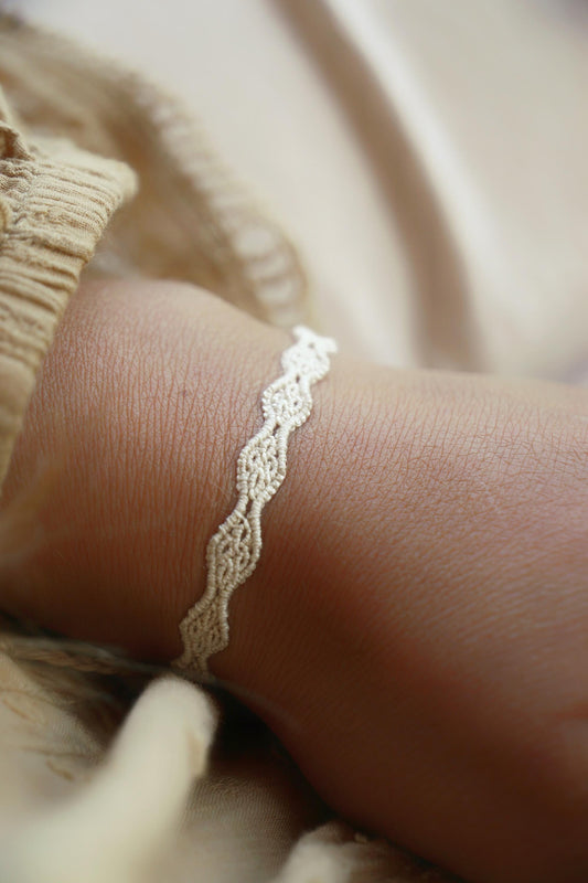 Bracelet Réglable en Micro Macramé Minimalisme Unisexe - Coton & Astrance