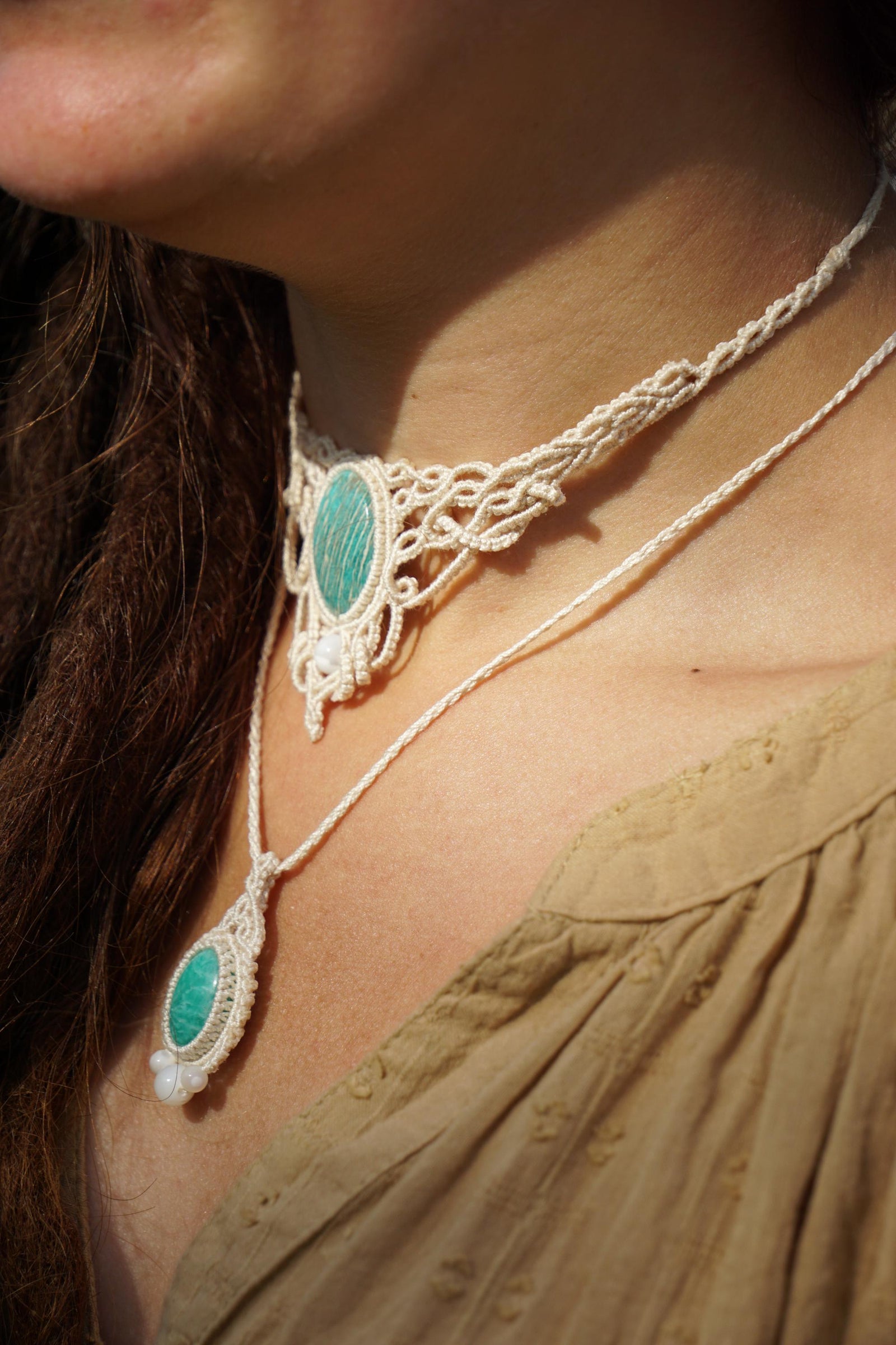 Collier en Micro Macramé avec Amazonite Turquoise et Perles de Nacre - Coton & Astrance
