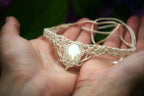 Collier Ras-de-Cou en Micro Macramé avec Nacre - Coton & Astrance