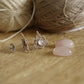 Puces Triangle Celtique en Quartz Rose - Coton & Astrance