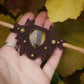 Barrette à Cheveux en Micro macramé Bois de Pommier et Œil de Tigre - Coton & Astrance