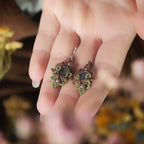 Bijou posé sur un décor naturel ou bohème - Coton et Astrance