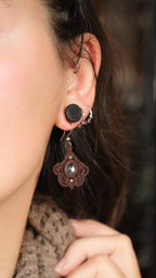 Boucles d’oreilles en quartz cristal de roche micro macramé Coton et Astrance