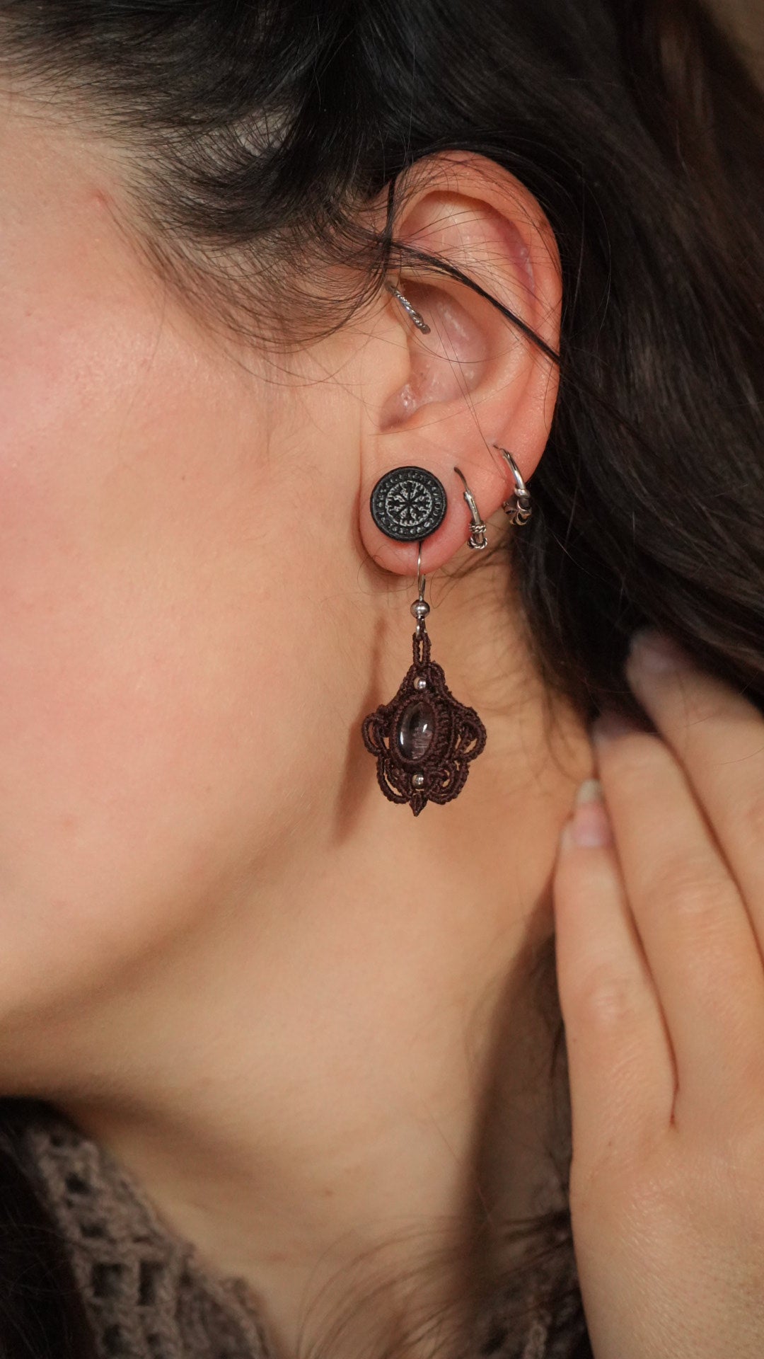 Boucles pendantes légères en pierre naturelle transparente Coton et Astrance