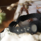 Bracelet elfique sombre avec pierres naturelles translucides - coton et astrance
