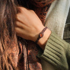 Bracelet unique fait main inspiré de la forêt et de l’automne. Coton et Astrance