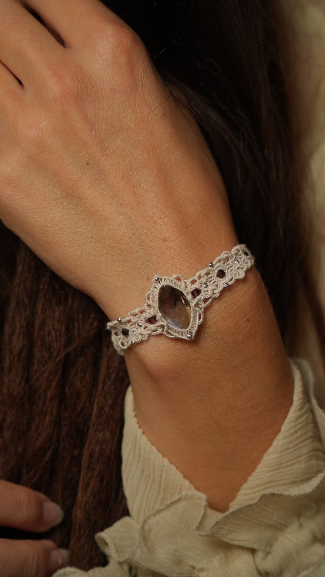 Bijou celtique haut de gamme fait main en labradorite Coton et Astrance