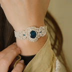 Bracelet manchette unisexe en micro macramé et apatite bleue, Coton et Astrance
