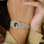 Bijou artisanal en micro macramé, pierres naturelles bleu ciel, Coton et Astrance