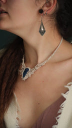 Collier elfique inspiré des forêts enneigées Coton et Astrance