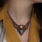 Collier fantasy tissé artisanalement avec arabesques elfiques - Coton et Astrance