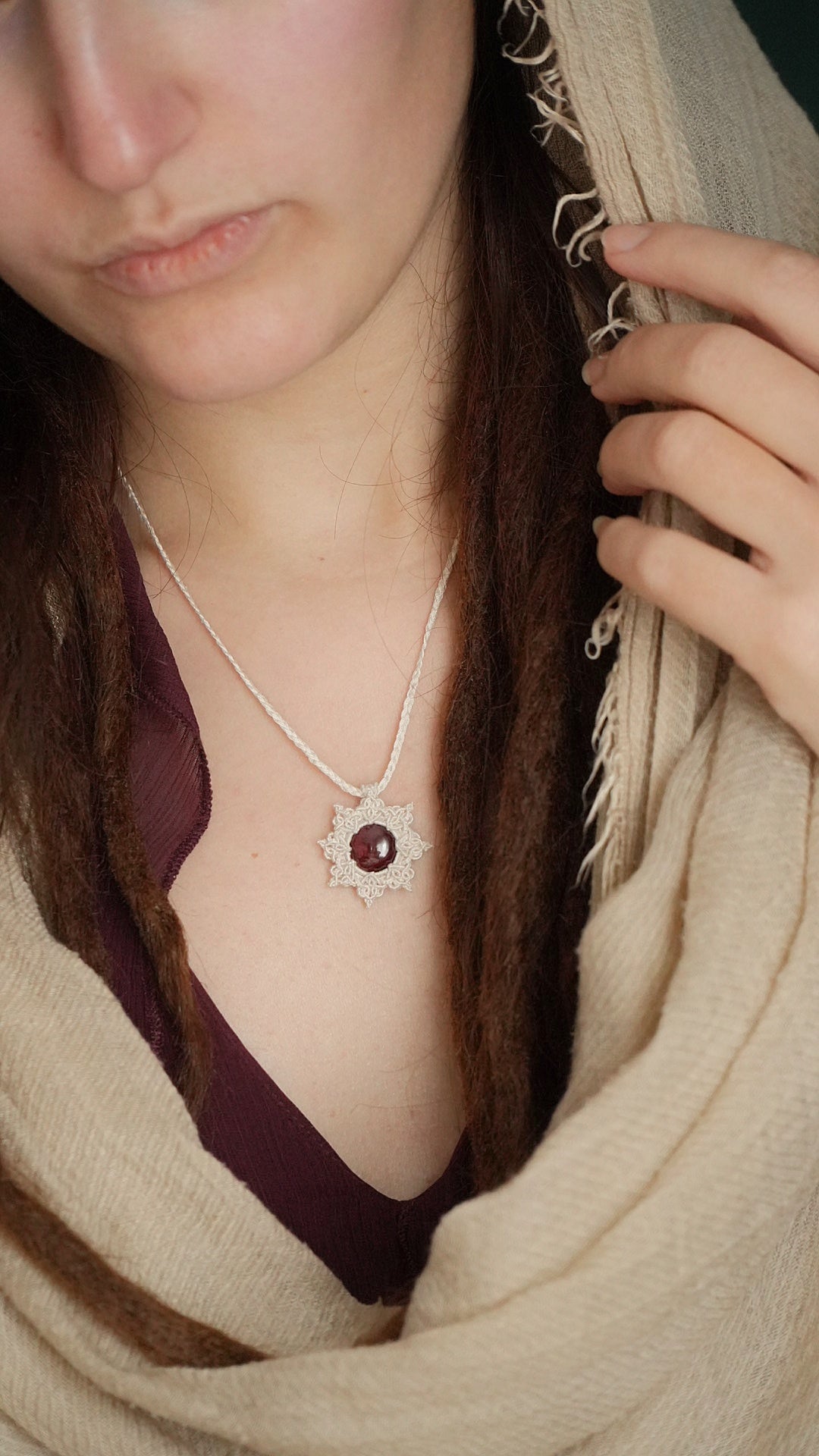 Collier fantasy elfique sans métal – Coton et Astrance