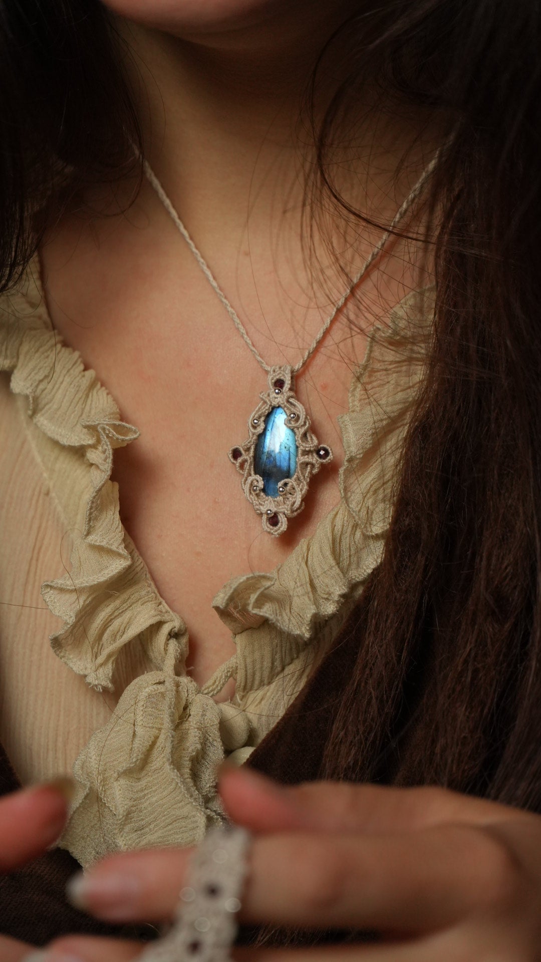 Bijou fairycore bohème en labradorite marquise Coton et Astrance