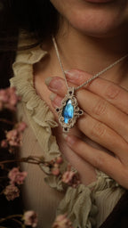 Pendentif fantasy en pierre naturelle et grenat rouge Coton et Astrance