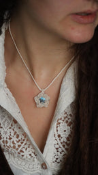 Bijou elfique hivernal fait main en coton naturel Coton et Astrance