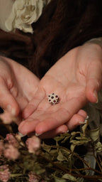 Broche ronde avec pierres naturelles pour vêtement Coton et Astrance
