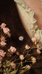 Broche ronde avec pierres naturelles pour vêtement Coton et Astrance