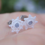 Boucles d’oreilles fines en acier inoxydable argenté et macramé, Coton et Astrance