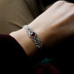 Bracelet femme en micro macramé et pierre naturelle rouge - Coton & Astrance