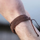 Bracelet homme manchette en micromacramé – Pierre de Soleil de l'Oregon Verte – Bijou elfique, celtique, ajustable, Bijou de couple - Coton & Astrance