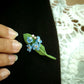 Broche Myosotis en micro macramé – Accessoire sac floral bohème elfique - Coton & Astrance