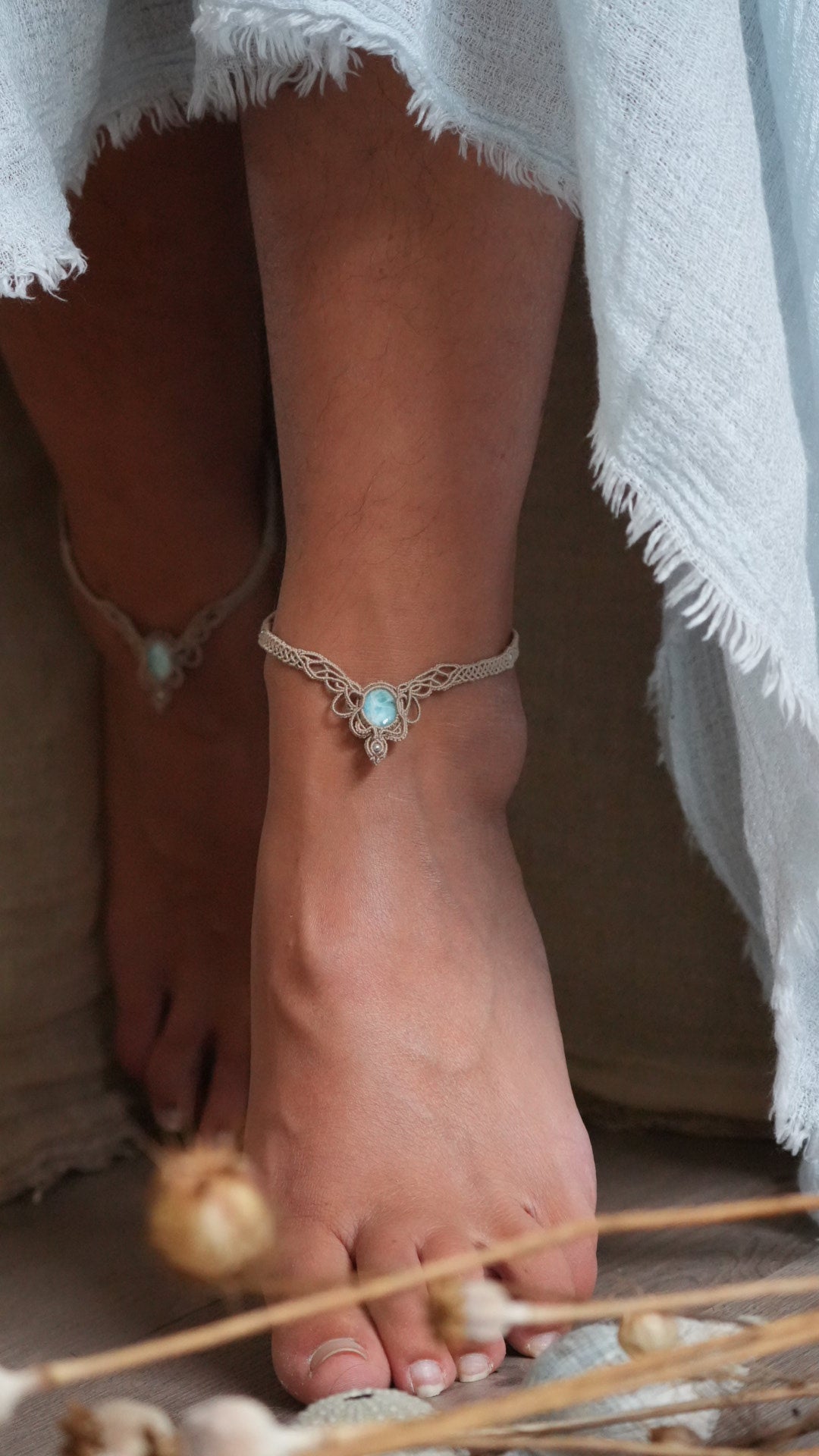 2 Chevillères larimar en micro macramé – bracelets de cheville fait main