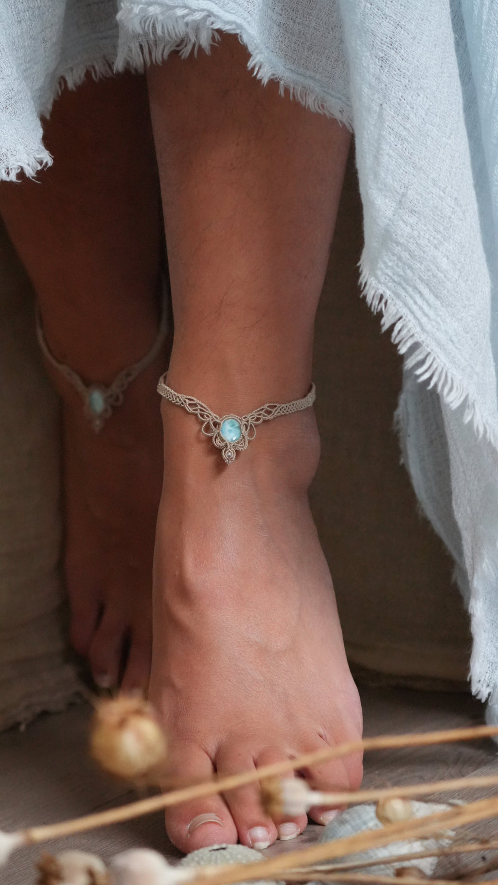2 Chevillères larimar en micro macramé – bracelets de cheville fait main