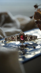 Bracelet princesse micro macramé grenat rouge - Royaume secret