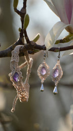 Boucles d’oreilles améthyste lilas en micro macramé style princesse - Coton & Astrance