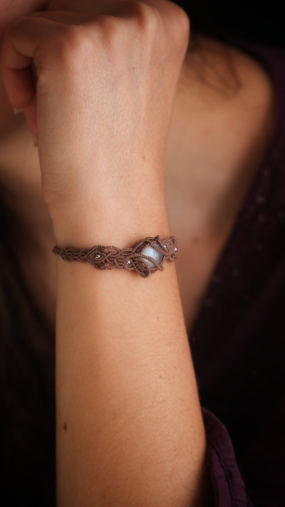 Bracelet pierre de lune arc-en-ciel asymétrique - Coton & Astrance