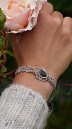 Bracelet elfique en micro macramé quartz fumé - Coton & Astrance
