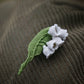 Broche Muguet micro macramé – Bijou floral fait main - Coton & Astrance