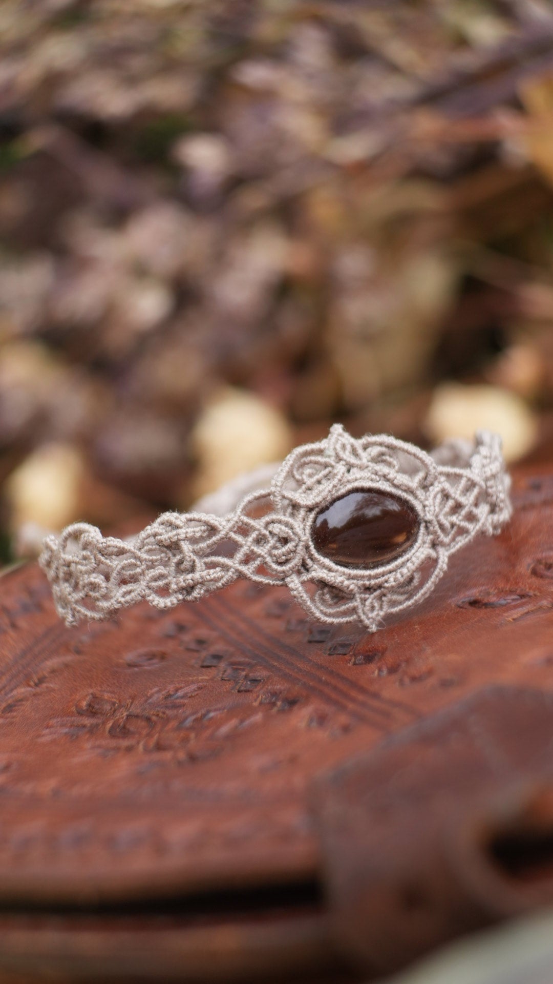 Bracelet elfique en micro macramé quartz fumé - Coton & Astrance