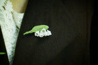 Broche Muguet micro macramé – Bijou floral fait main - Coton & Astrance