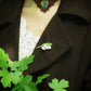 Broche Muguet micro macramé – Bijou floral fait main - Coton & Astrance