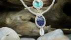 Collier micro macramé unisexe bleu sodalite & cauri – été bohème - Coton & Astrance