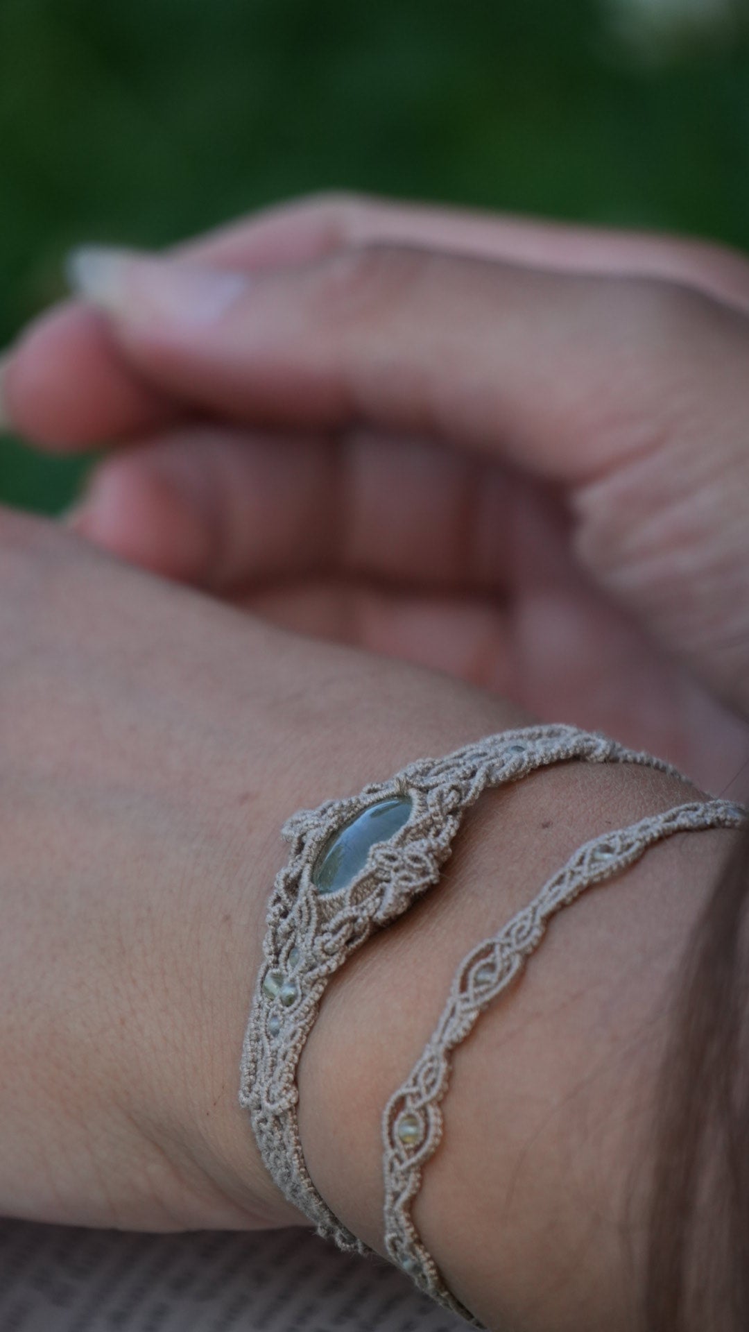 Bracelet phrénite minimaliste micro macramé