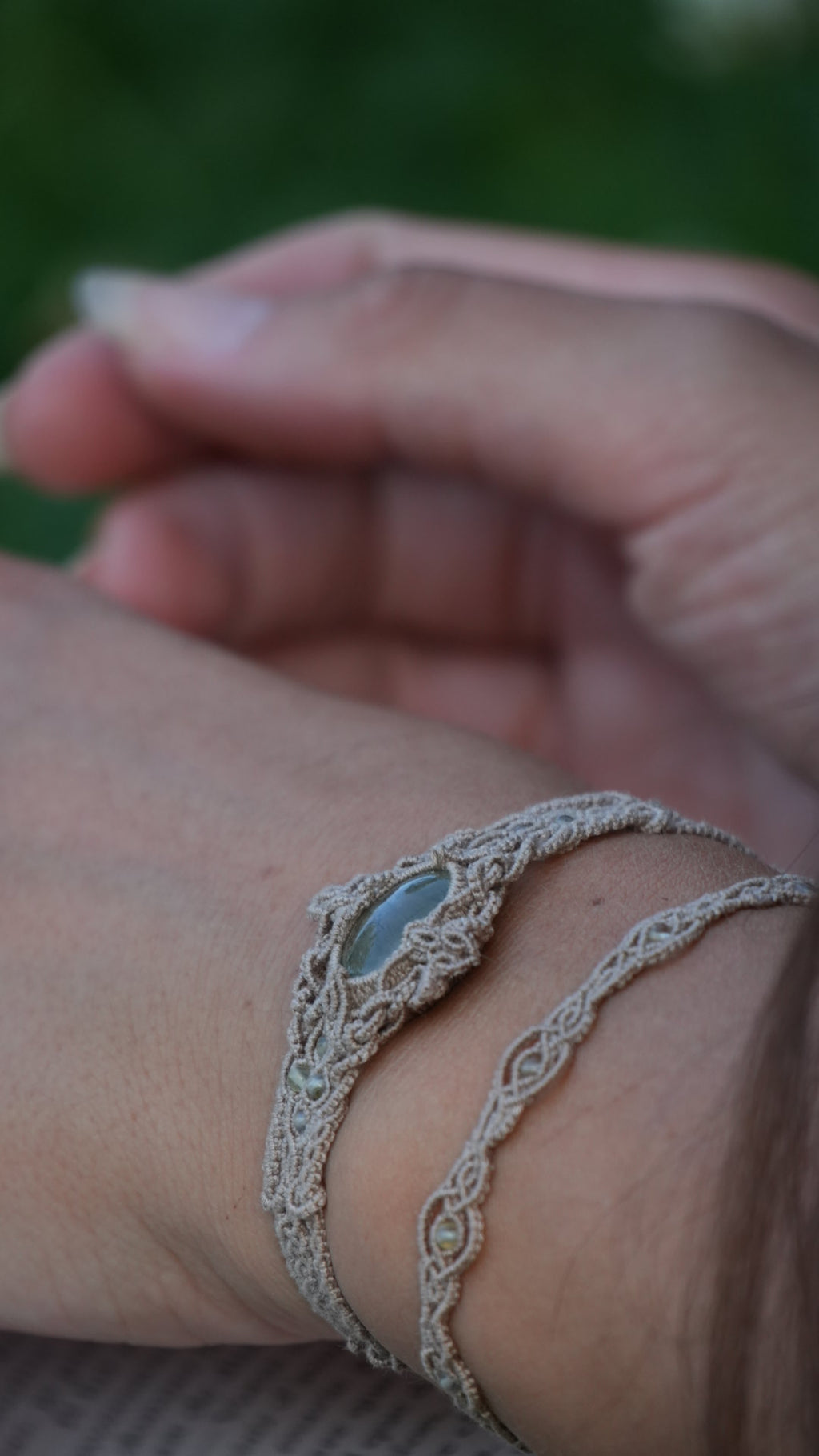 Bracelet phrénite minimaliste micro macramé